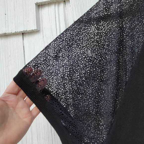 Torrid Black Lace Sleeve Knit Top Plus Size 5 5X - Picture 4 of 8